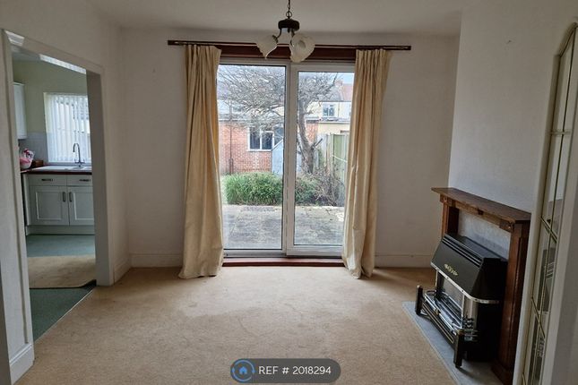 Thumbnail Terraced house to rent in Gatcombe Avenue, Portsmouth