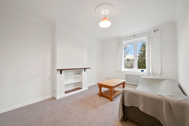 Flat 2, 76,, Durham Road, West Wimbledon photo 2