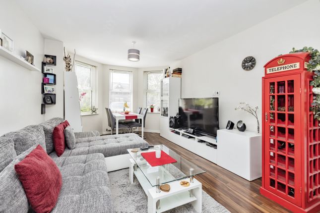 Flat for sale in Rectory Road, Rickmansworth