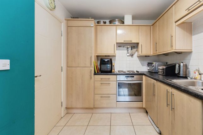 45, Coy Court, Aylesbury photo 2