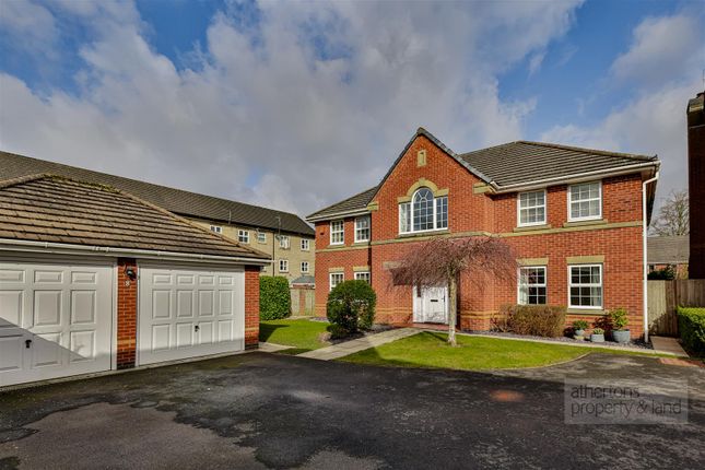 5-bed house on 8, Hawthorn Close, Whalley, £725,000