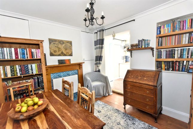 24, Bellevue, Redruth photo 4