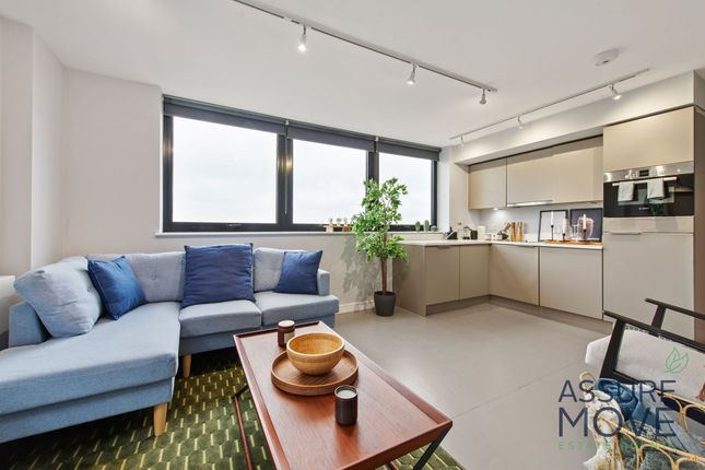 Flat for sale in High Road, Vinny Court