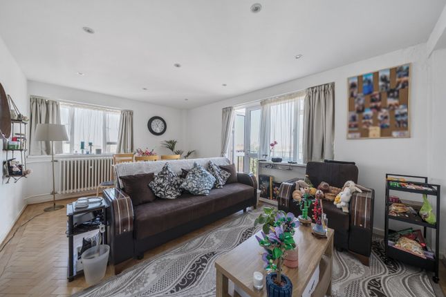 19 Fettes House,, Wellington Road, London photo 2