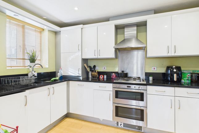 26 Cromarty House, Rivermead, St. Marys Island, Chatham photo 2
