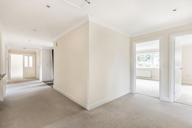 2, Woodland Place, Redbourn photo 4