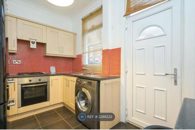 Victoria Grove, Leeds photo 4