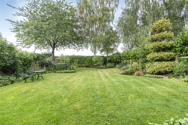 Country house for sale in Silvermead, Worminghall, Aylesbury