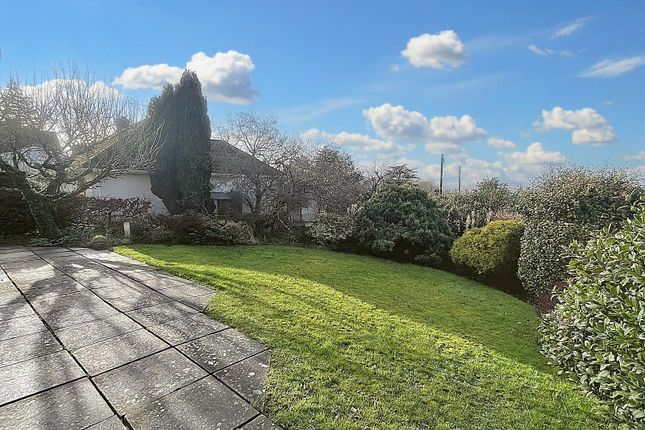 Detached bungalow for sale in Oakridge Close, Sidcot, Winscombe, North Somerset.