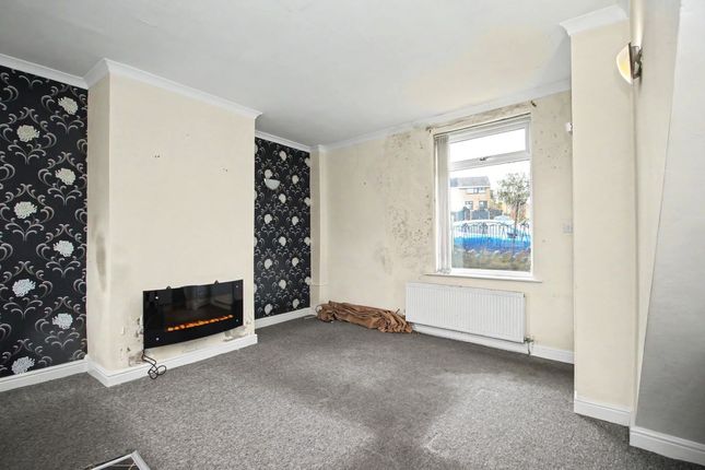 7, Greenside, Bradford photo 2