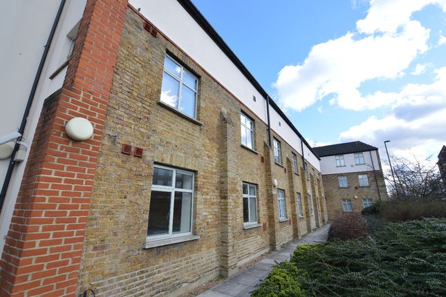 Flat 1, St. Michaels House, 69, Bell Green, London photo 4