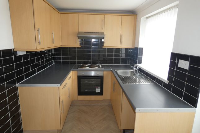 Mackworth Drive, Neath photo 3