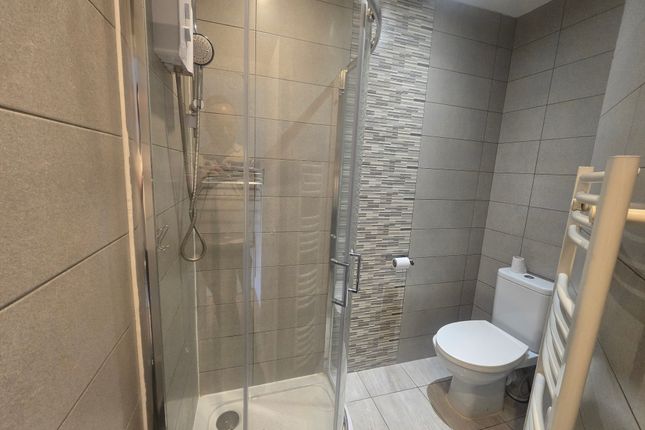 15, Vivian Avenue, London photo 4