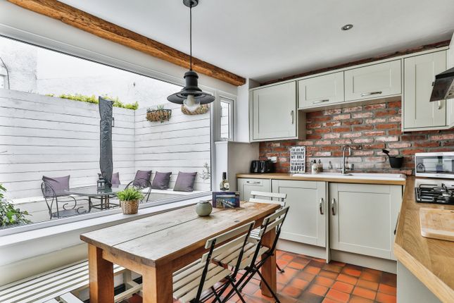 Cottage for sale in Sandgate, Whitby