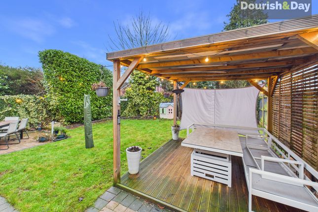 15 Darnford Close, Stafford photo 4