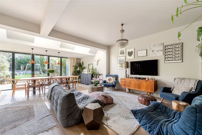 49, Grosvenor Road, London photo 3