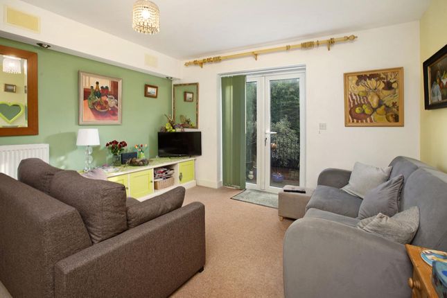 4 Whickham Lodge East Cliff Road, Dawlish photo 3