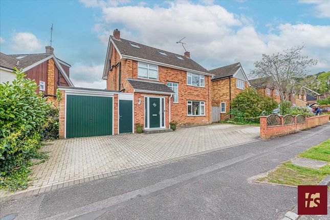 Detached house for sale in Larkswood Drive, Crowthorne