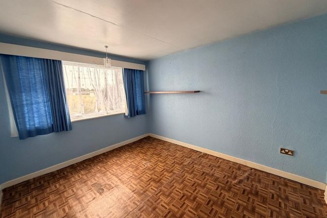 12 Lissington Road, Gainsborough photo 5