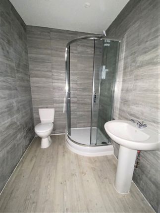 116, High Street, Barry photo 4