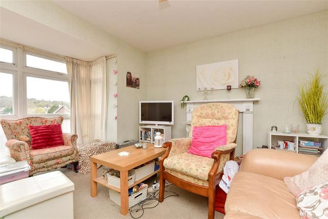 Flat for sale in Oxford Road, Redhill, Surrey