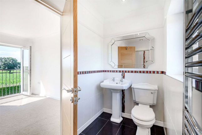 Bed 1 En Suite
