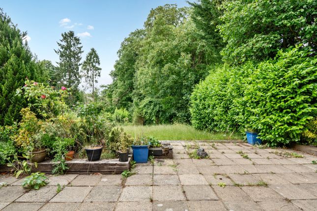 7, Bentinck Close, Buckinghamshire photo 4