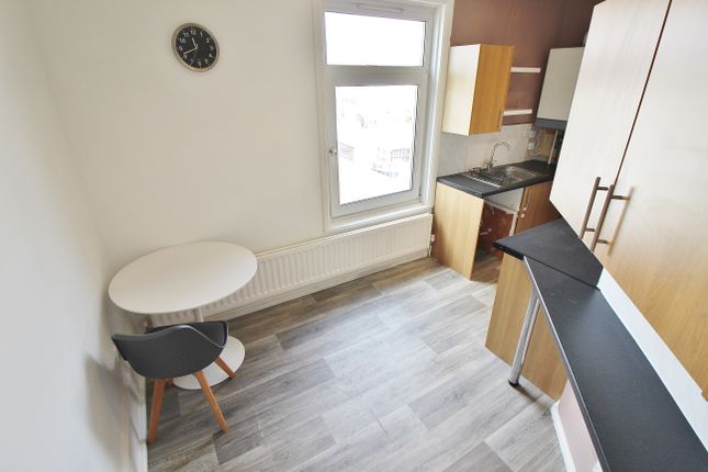 108a, Oriel Road, Portsmouth photo 5