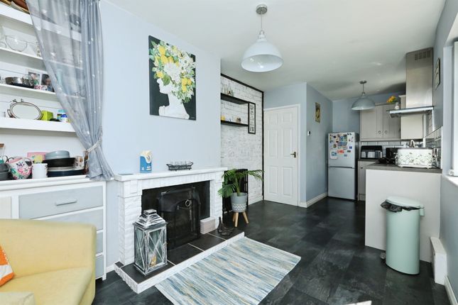 20, Windmill Avenue, Doncaster photo 2