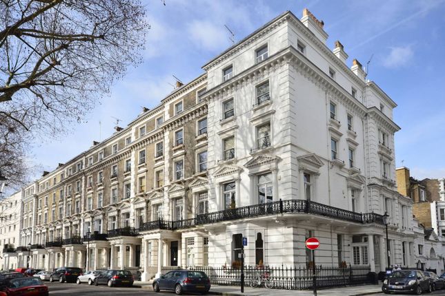Thumbnail Flat to rent in Courtfield Gardens, South Kensington, London