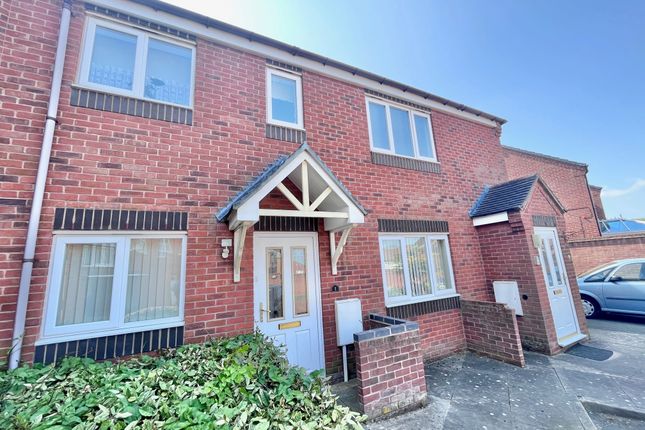 Thumbnail Flat for sale in Redlands Road, Hadley, Telford