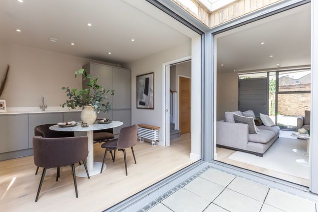 Mews house for sale in Provender Mews, Boston Road, London