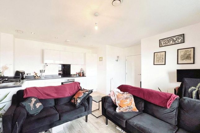 Flat 34, Halley House, 32, Westmoreland Road, London photo 3