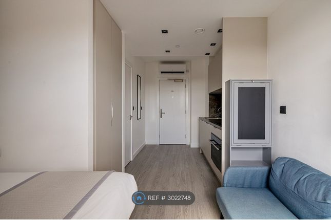 Nehru Flat, Lowlands Road, Harrow photo 3