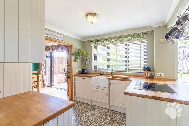 65, Highlands Road, Basildon photo 4