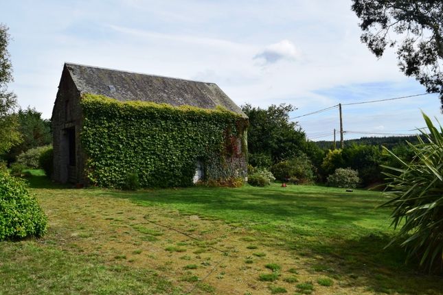 Detached house for sale in 22800 Lanfains, Côtes-D'armor, Brittany, France