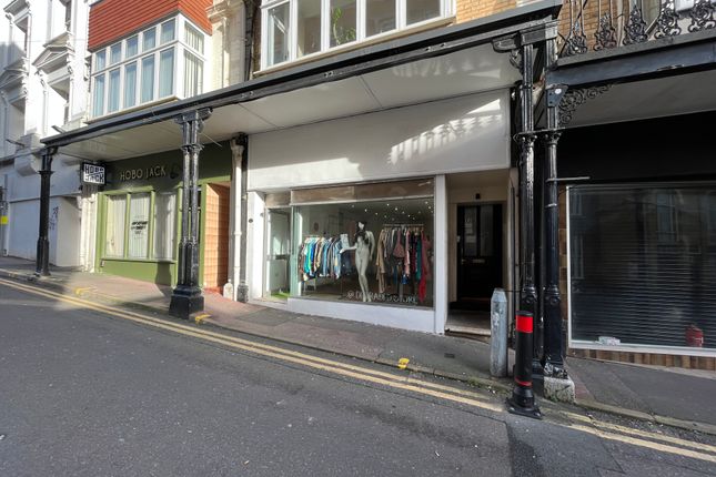 Retail premises to let in Albert Road, Bournemouth