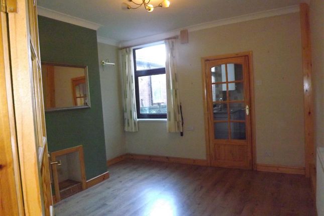 21, Sutton-in-Ashfield photo 4