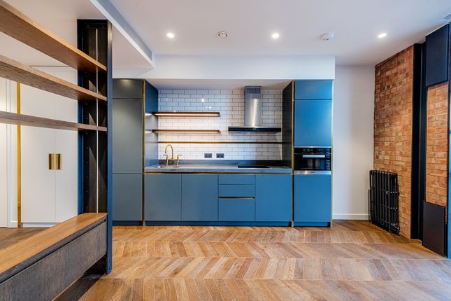 24 Switch House East, Circus Road East, London photo 2