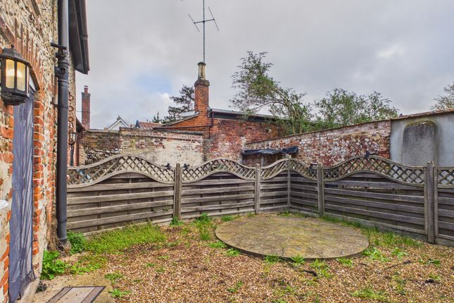 Old Locksford Cottage, The Street, Diss photo 2
