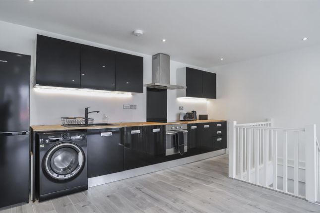 29 Wharfside Apartments, Prospect Terrace, Bury photo 2