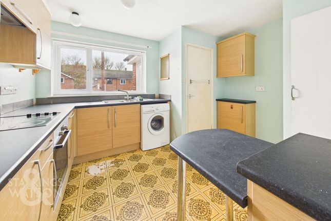 8 Meadow Road, Norwich photo 2