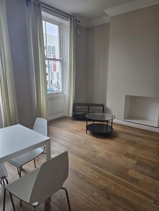 Flat 3, 27 Albion Street, Kingston Upon Hull photo 2