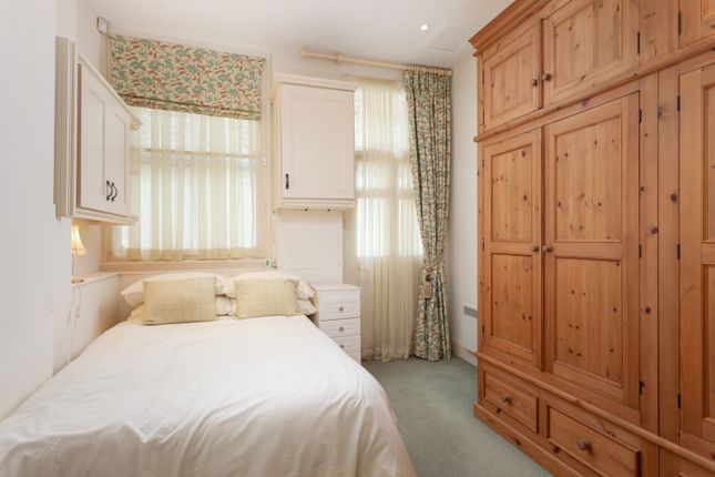Flat for sale in Trentholme House, 131 The Mount, York, North Yorkshire