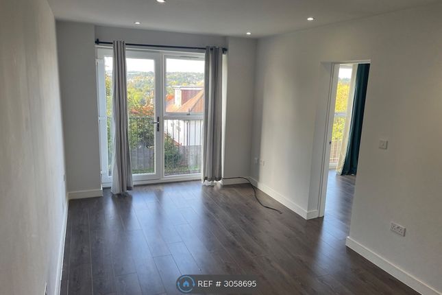 Flat, Grandeur Heights Higher Drive, Purley photo 4