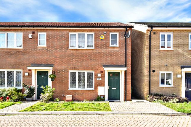 Chalk Close, Latham Place, Dartford, Kent DA1, 3 bedroom end terrace