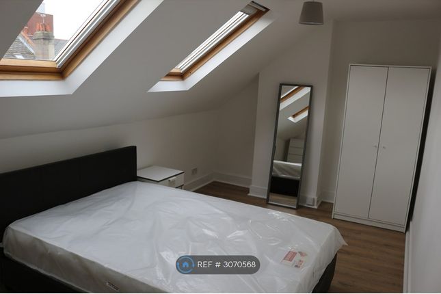 C Gilbey Road, London photo 3