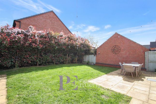 Detached house for sale in Jubilee Square, Burbage, Hinckley
