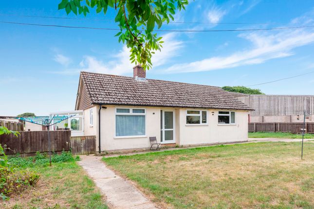 3-bed bungalow on Springfield, Wincanton, £400,000