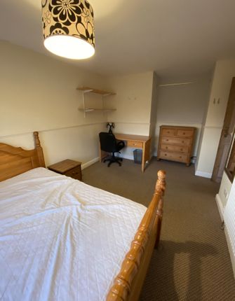 Shared accommodation to rent in Forest Road, Colchester